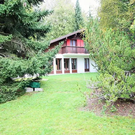 Bright With Terrace Chalet