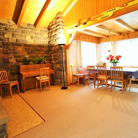 シャレー Spacious In Randogne Near Montana *