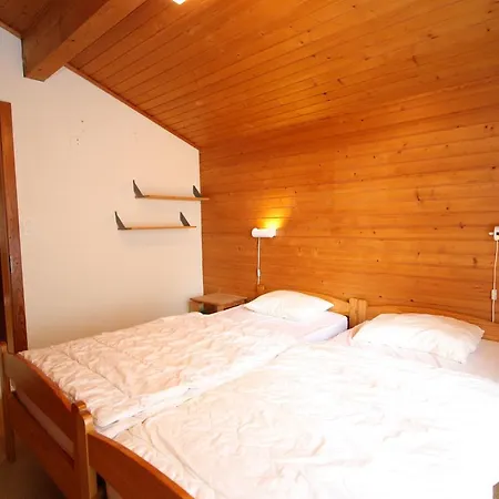 Spacious In Randogne Near Montana シャレー クラン